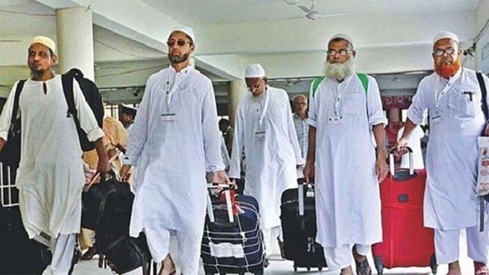 চলতি বছর পবিত্র হজ পালন শেষে এখন পর্যন্ত দেশে ফিরেছেন ৪০ হাজার ১১৫ বাংলাদেশি হাজি।