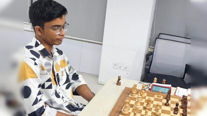 দাবা আন্তর্জাতিক মাস্টার মনন রেজা নীড়