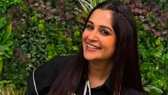 অভিনেত্রী দীপিকা কক্কর