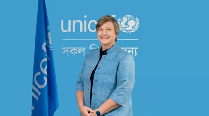 ইউনিসেফের বাংলাদেশ প্রতিনিধি রানা ফ্লাওয়ার্স