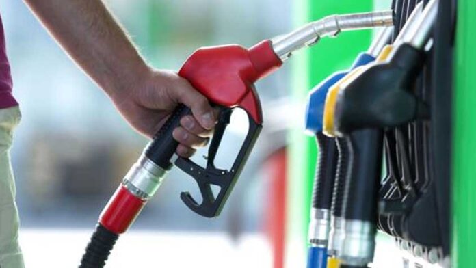 ভারত থেকে আজ আসছে ৫ হাজার টন ডিজেল