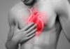 বুকের ডান পাশের ব্যথায় হার্ট অ্যাটাকের সংকেত দেয়