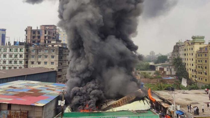 গ্যাসলাইটার কারখানায় অগ্নিকাণ্ড