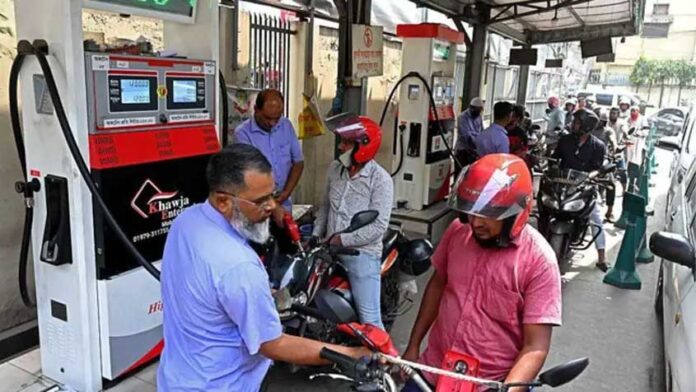 জ্বালানি সংকট নিরসনে সরকারের নতুন সিদ্ধান্ত, কার্যকর হচ্ছে আজ থেকেই