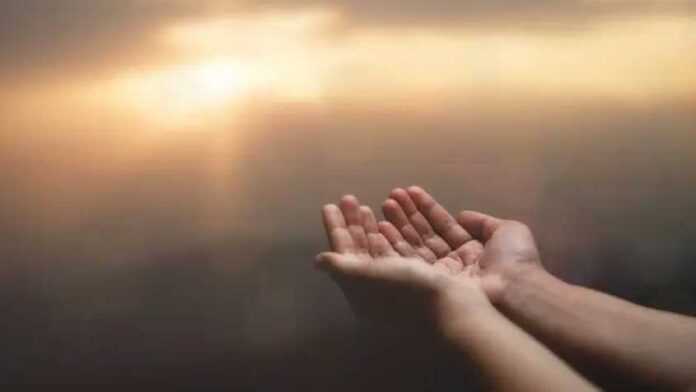 কবিরা গুনাহের মধ্যে যে ৩ গুনাহ সাধারণ ক্ষমা চেয়ে মাফ হয় না