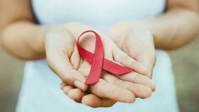 দেশে এইডসে আক্রান্তদের বেশিরভাগই সমকামী