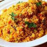বৃষ্টির দিনে ভুনা না ল্যাটকা কোন খিচুড়ি আপনার পছন্দ বৃষ্টির দিনে পাতে ল্যাটকা না ভুনা খিচুড়ি? কোনটি পছন্দ আপনার?