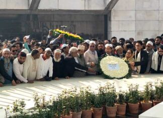 জিয়াউর রহমান ও খালেদা জিয়ার কবরে বিএনপির সংরক্ষিত আসনের এমপিদের শ্রদ্ধা