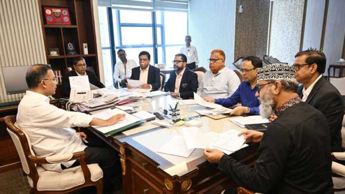 সচিবালয়ের মন্ত্রিপরিষদ বিভাগে প্রধানমন্ত্রী