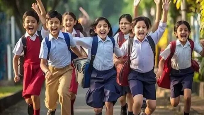 দেশের সব স্তরের শিক্ষাপ্রতিষ্ঠানে শুরু হতে যাচ্ছে দীর্ঘ ছুটি