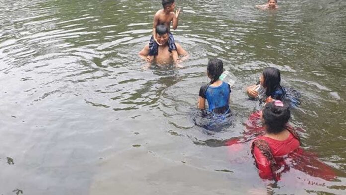 গরমকালে দিনে কতবার গোসল করা উচিত