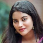 তুষি হলও গায়িকা থেকে নায়িকা দেশের জনপ্রিয় অভিনেত্রী নাজিফা তুষি