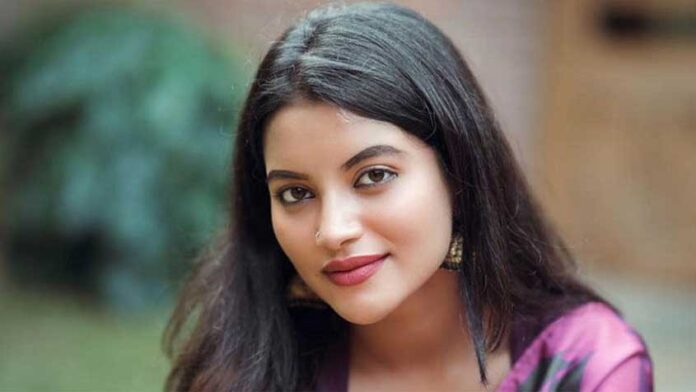 দেশের জনপ্রিয় অভিনেত্রী নাজিফা তুষি