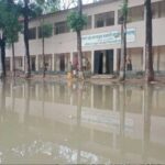 বৃষ্টি হলেই বিদ্যালয়ের মাঠ হয়ে যায় জলাশয়