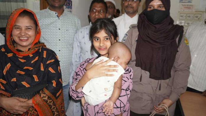 কিশোরী মায়ের কোলেই আপাতত থাকছে ৭ মাসের শিশু সন্তান