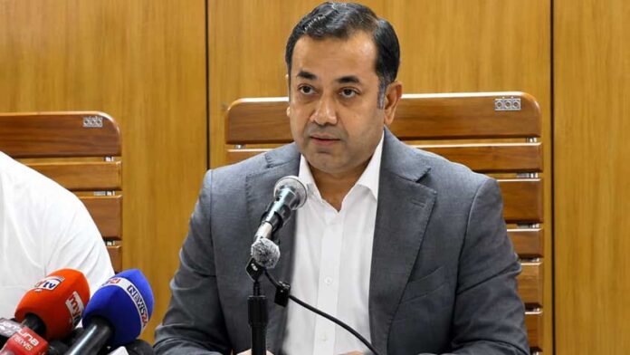 তথ্য ও সম্প্রচার মন্ত্রণালয়ের প্রতিমন্ত্রী ইয়াসের খান চৌধুরী